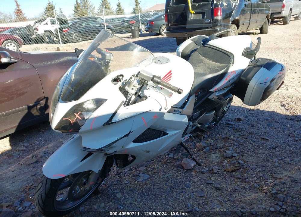 2006 HONDA VFR800 VIN: JH2RC46186M800544
