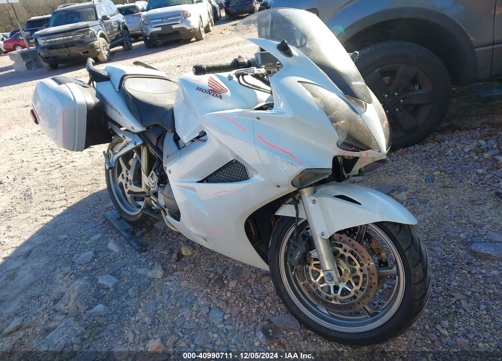 2006 HONDA VFR800 VIN: JH2RC46186M800544