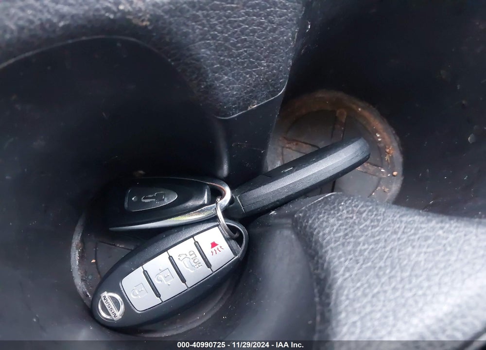 2014 NISSAN ROGUE SV VIN: 5N1AT2MV0EC815751
