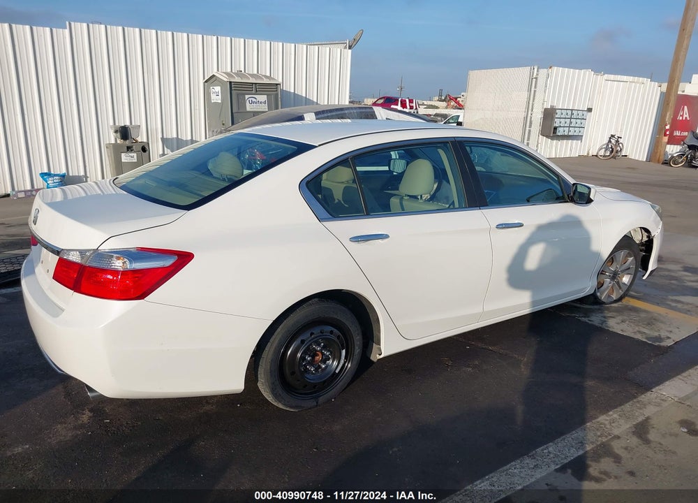 2014 HONDA ACCORD VIN: 1HGCR2F39EA115652