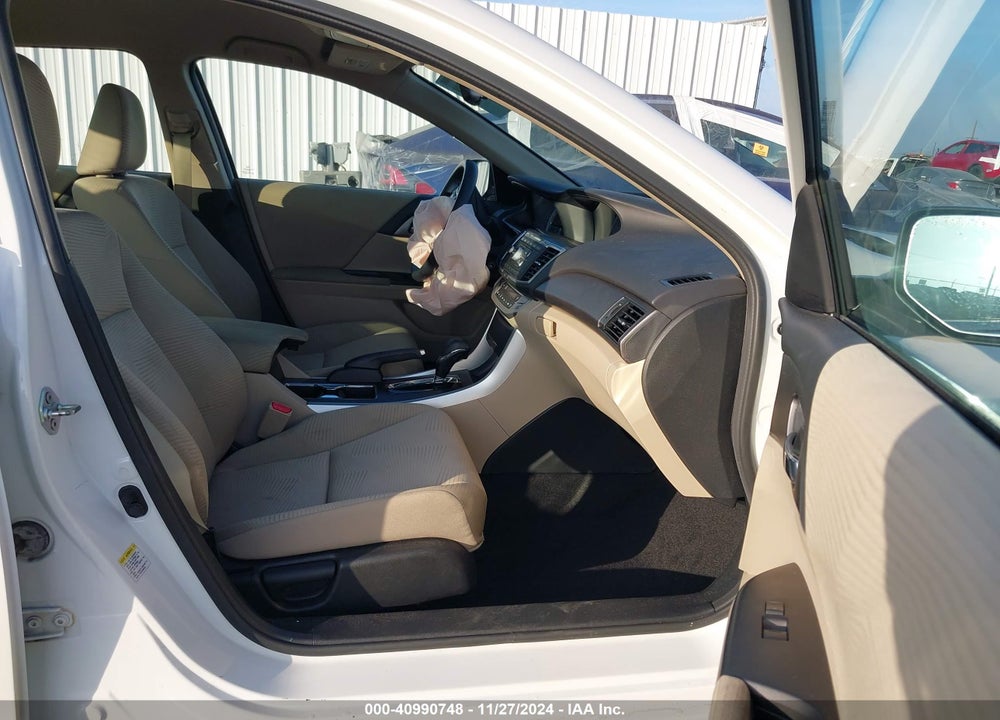 2014 HONDA ACCORD VIN: 1HGCR2F39EA115652