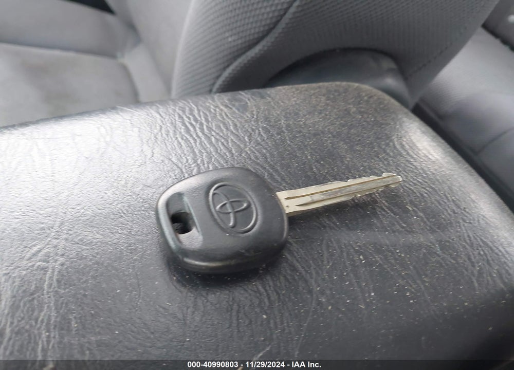 2007 TOYOTA MATRIX/XR VIN: 2T1KR30E07C679683