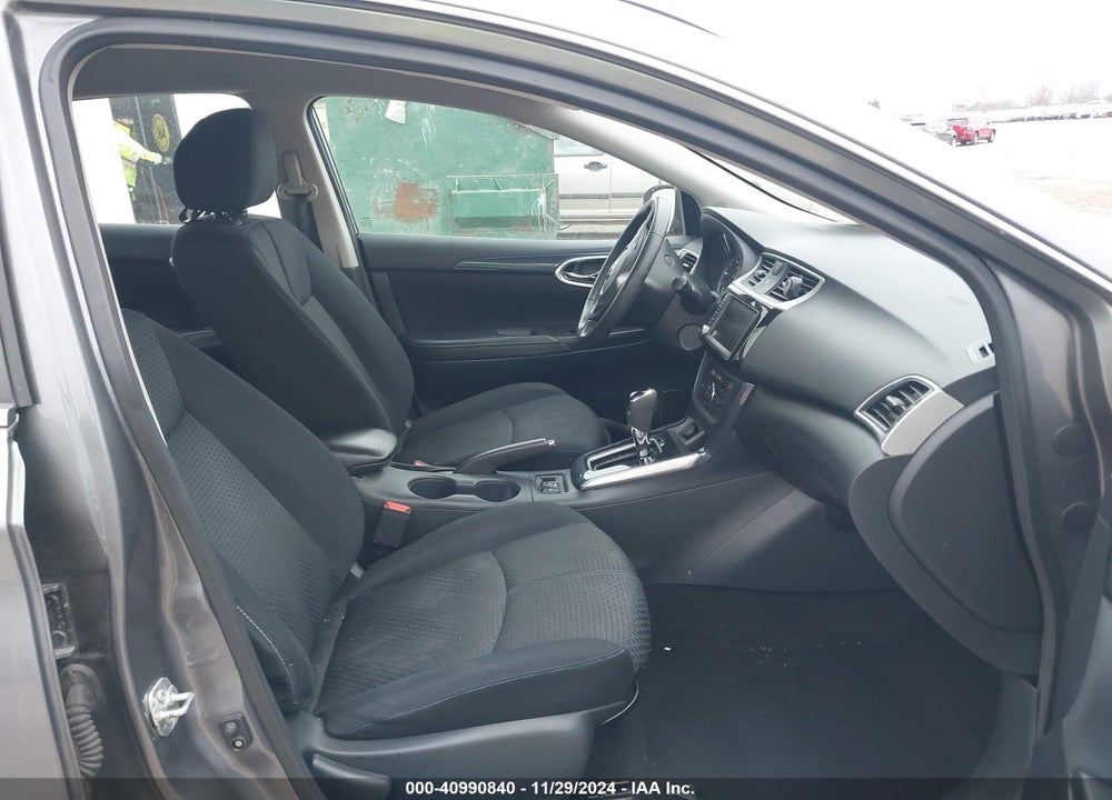 2019 NISSAN SENTRA SR VIN: 3N1AB7AP2KY374060