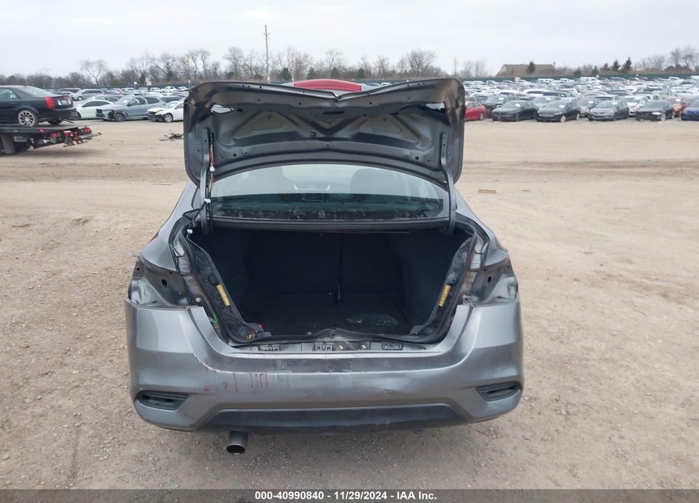 2019 NISSAN SENTRA SR VIN: 3N1AB7AP2KY374060