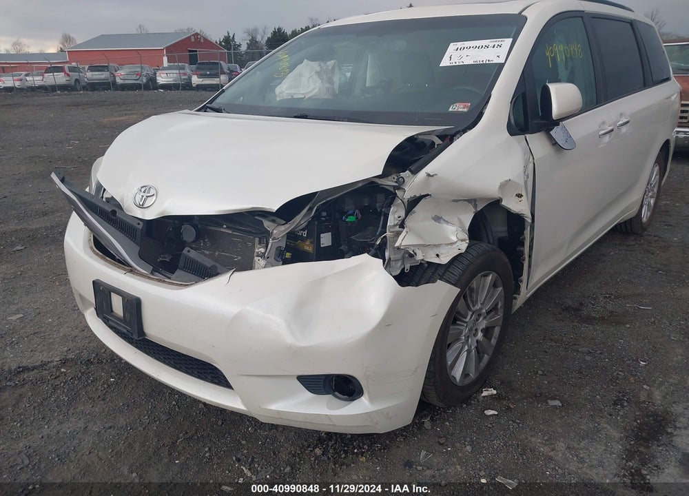 2017 TOYOTA SIENNA XLE LIMITED VIN: 5TDDZ3DC8HS165333