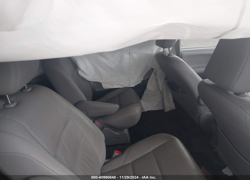 2017 TOYOTA SIENNA XLE LIMITED VIN: 5TDDZ3DC8HS165333