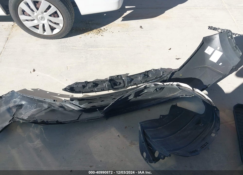 2019 HONDA CR-V LX VIN: 2HKRW6H30KH222003