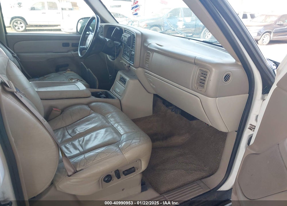 2001 CHEVROLET SUBURBAN 2500 LT VIN: 3GNGK26G91G238152