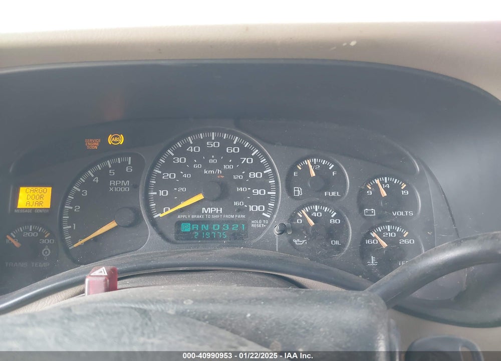 2001 CHEVROLET SUBURBAN 2500 LT VIN: 3GNGK26G91G238152