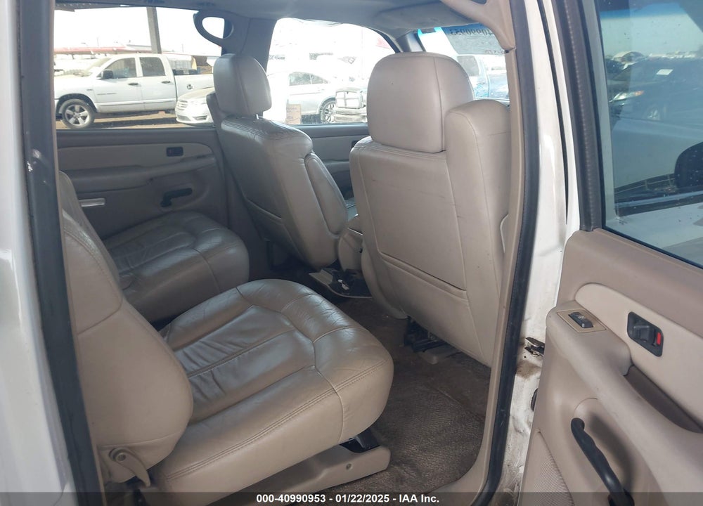 2001 CHEVROLET SUBURBAN 2500 LT VIN: 3GNGK26G91G238152