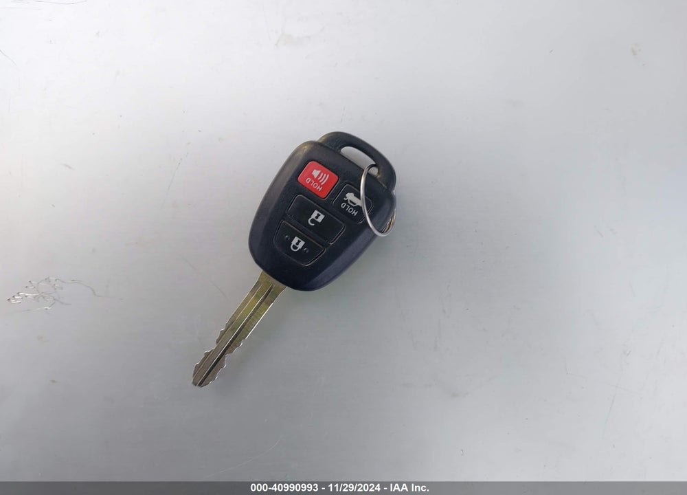 2017 TOYOTA CAMRY SE VIN: 4T1BF1FK8HU382851
