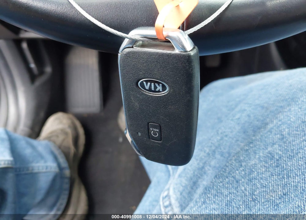 2021 KIA SELTOS EX VIN: KNDERCAA3M7130839