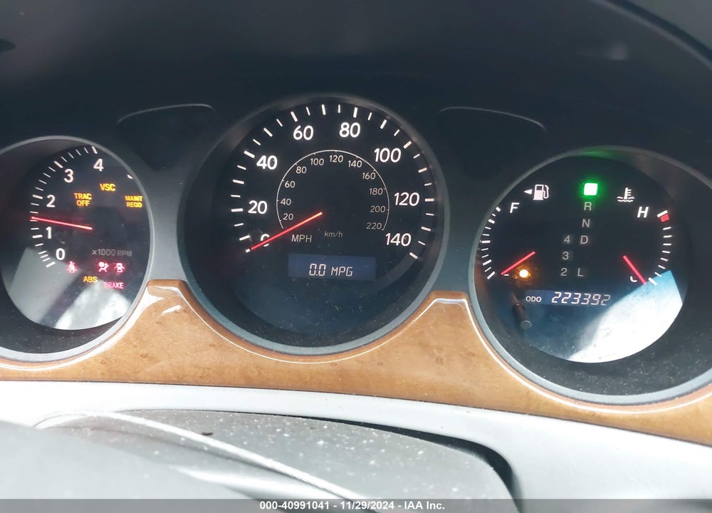 2005 LEXUS ES 330 VIN: JTHBA30G355110571