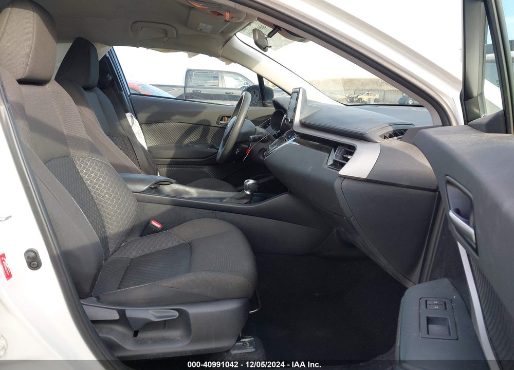 2021 TOYOTA C-HR LE VIN: NMTKHMBXXMR133501