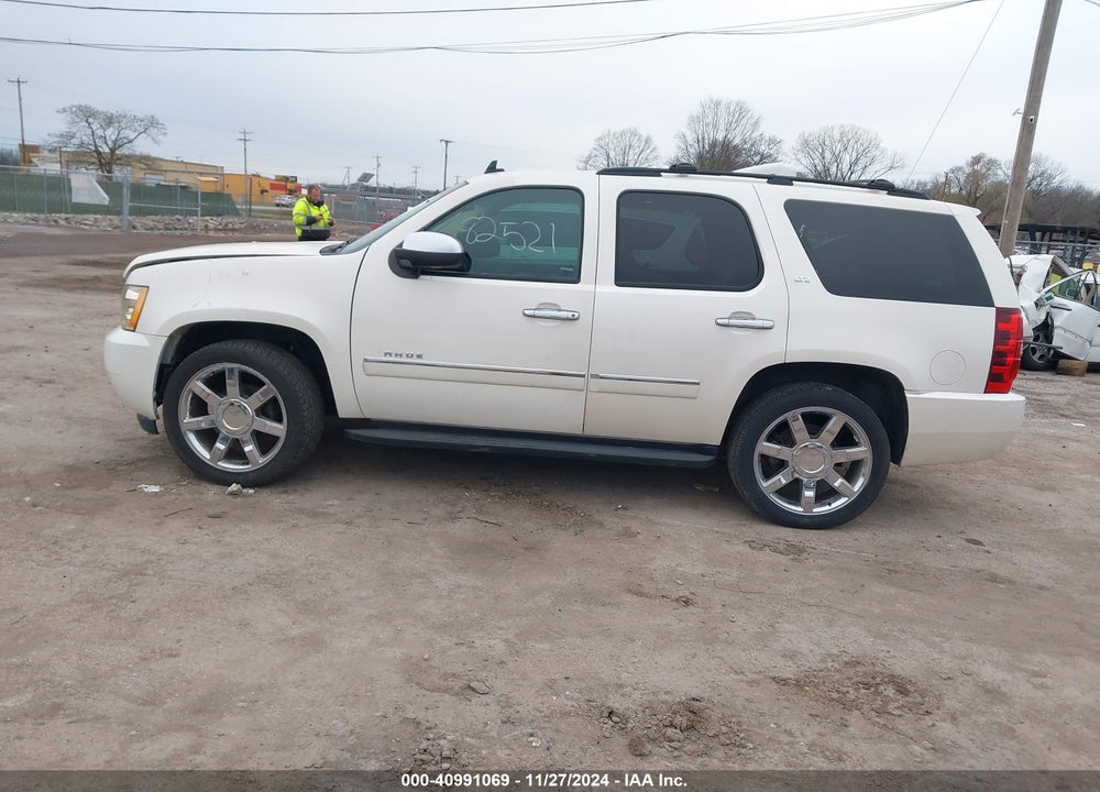 2013 CHEVROLET TAHOE LTZ VIN: 1GNSKCE06DR241938
