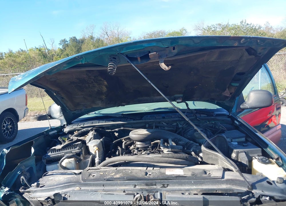 1998 GMC JIMMY SLT VIN: 1GKDT13W1W2546645