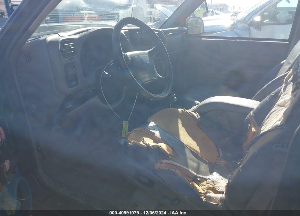1998 GMC JIMMY SLT VIN: 1GKDT13W1W2546645