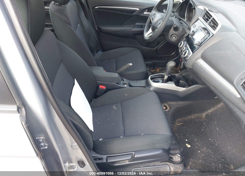 2019 HONDA FIT LX VIN: 3HGGK5H47KM714450