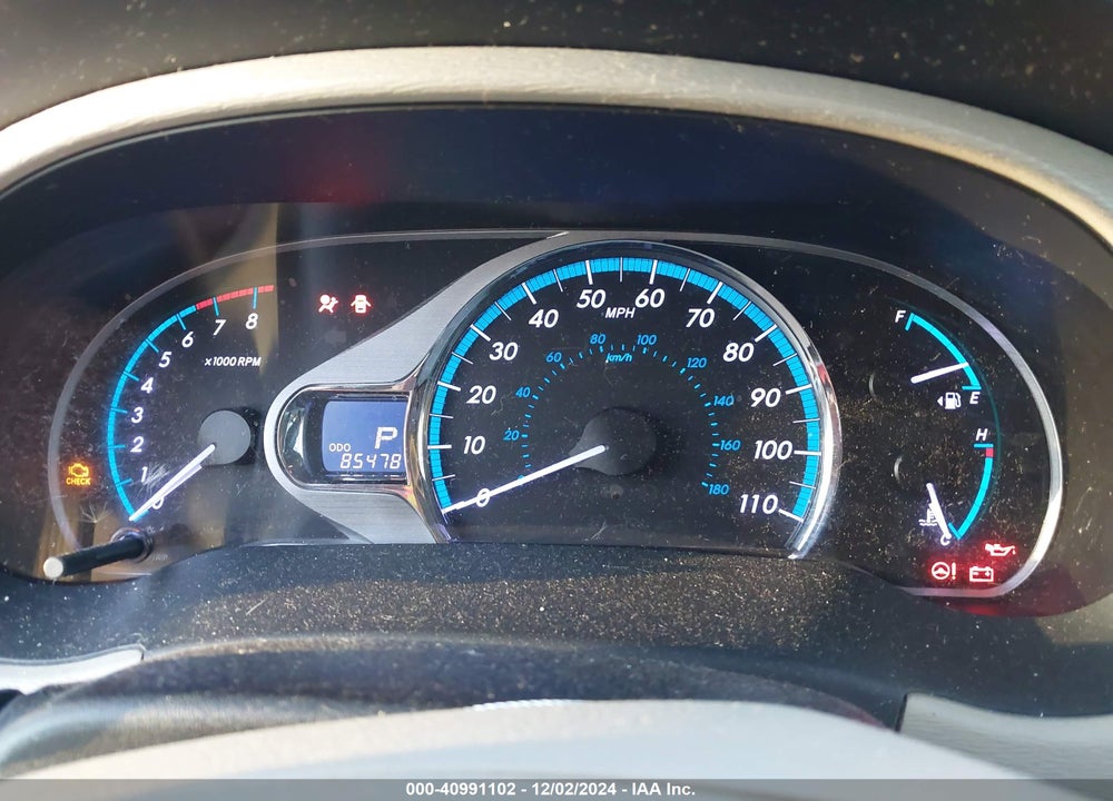 2014 TOYOTA SIENNA XLE V6 8 PASSENGER VIN: 5TDYK3DC7ES525614