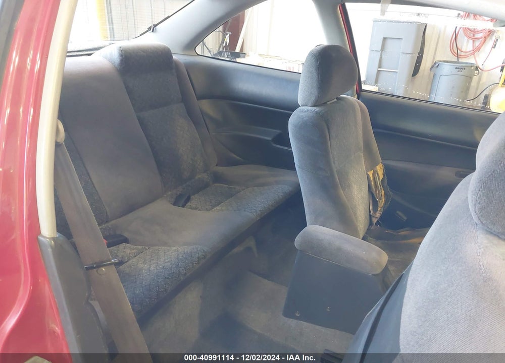 1996 HONDA CIVIC HX VIN: 1HGEJ7123TL058930