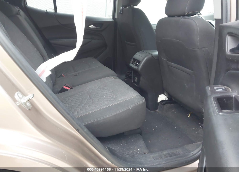 2019 CHEVROLET EQUINOX LT VIN: 2GNAXUEV8K6240006