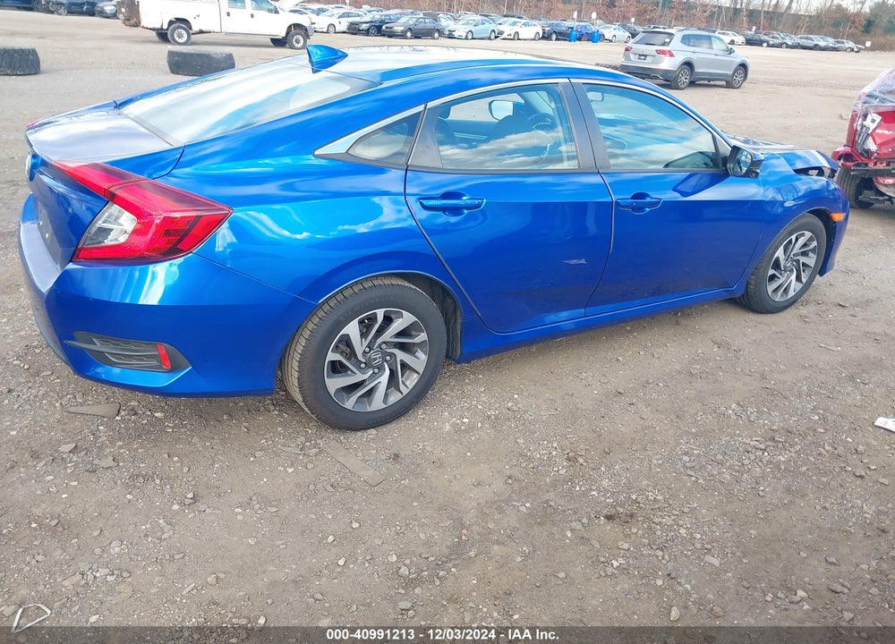 2018 HONDA CIVIC EX VIN: 2HGFC2F71JH577636