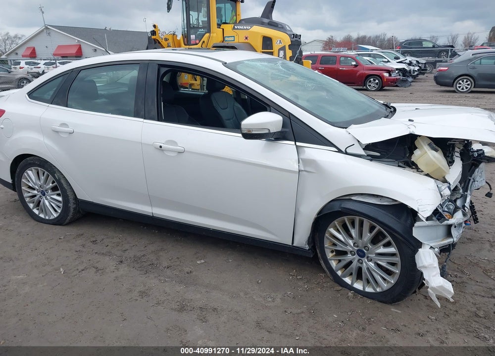 2017 FORD FOCUS TITANIUM VIN: 1FADP3J29HL243479