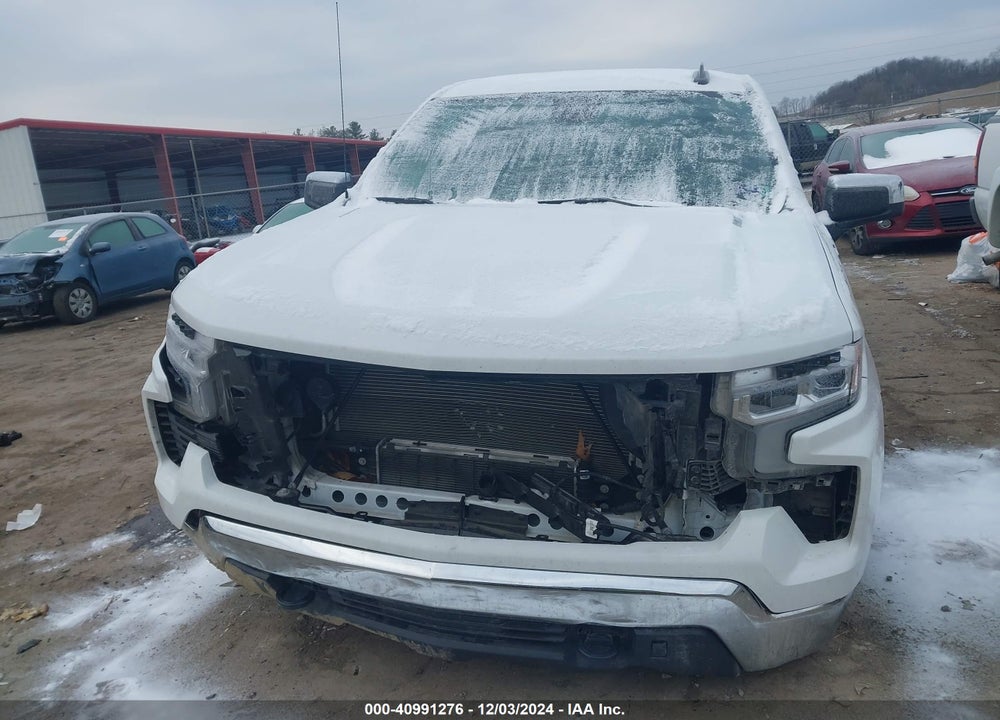 2024 CHEVROLET SILVERADO 1500 4WD SHORT BED LT VIN: 1GCUDDE88RZ205571