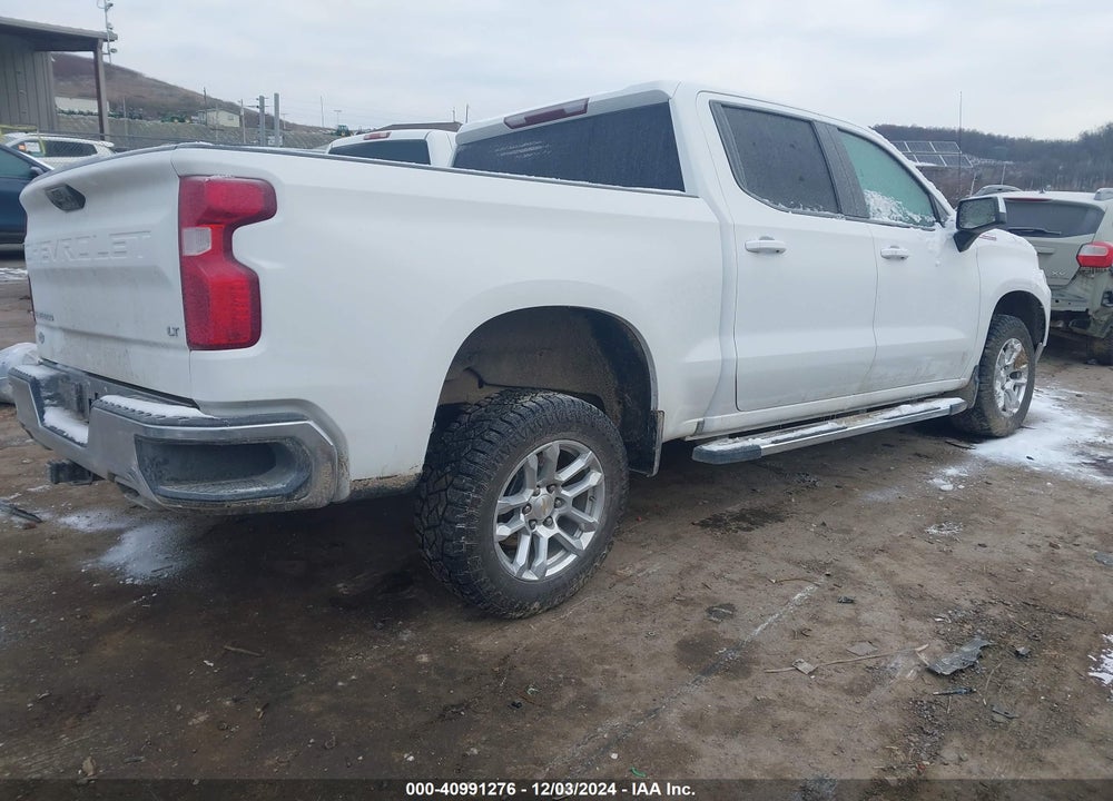 2024 CHEVROLET SILVERADO 1500 4WD SHORT BED LT VIN: 1GCUDDE88RZ205571