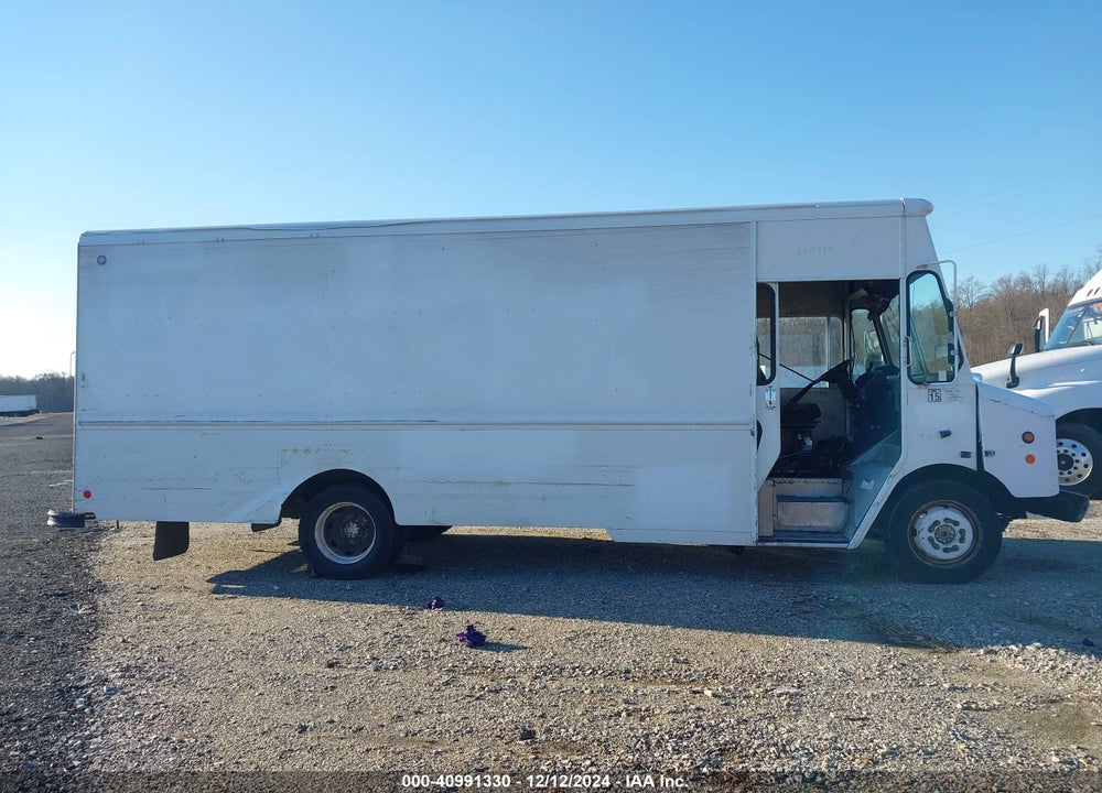 2008 WORKHORSE CUSTOM CHASSIS COMMERCIAL CHASSIS W42 VIN: 5B4KPD27583429236