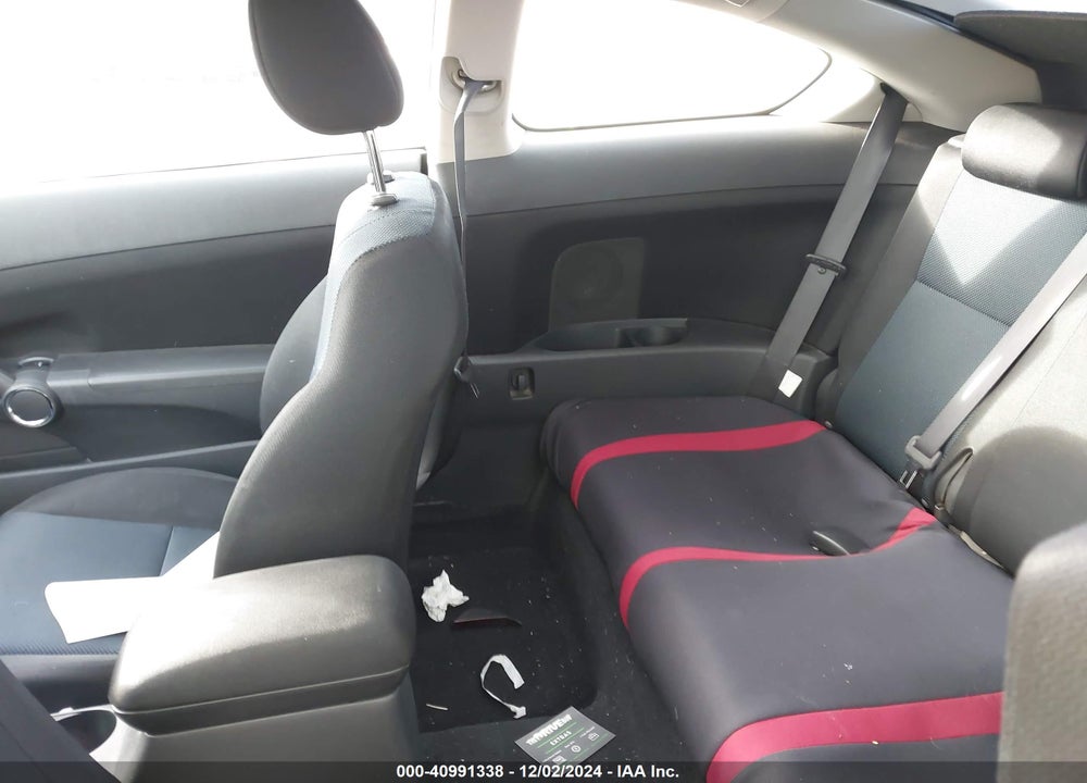 2005 SCION TC VIN: JTKDE177650008826
