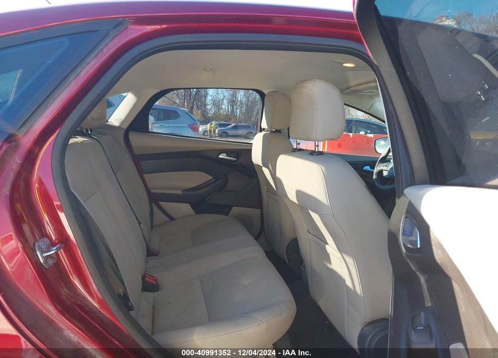 2016 FORD FOCUS SE VIN: 1FADP3F20GL372329