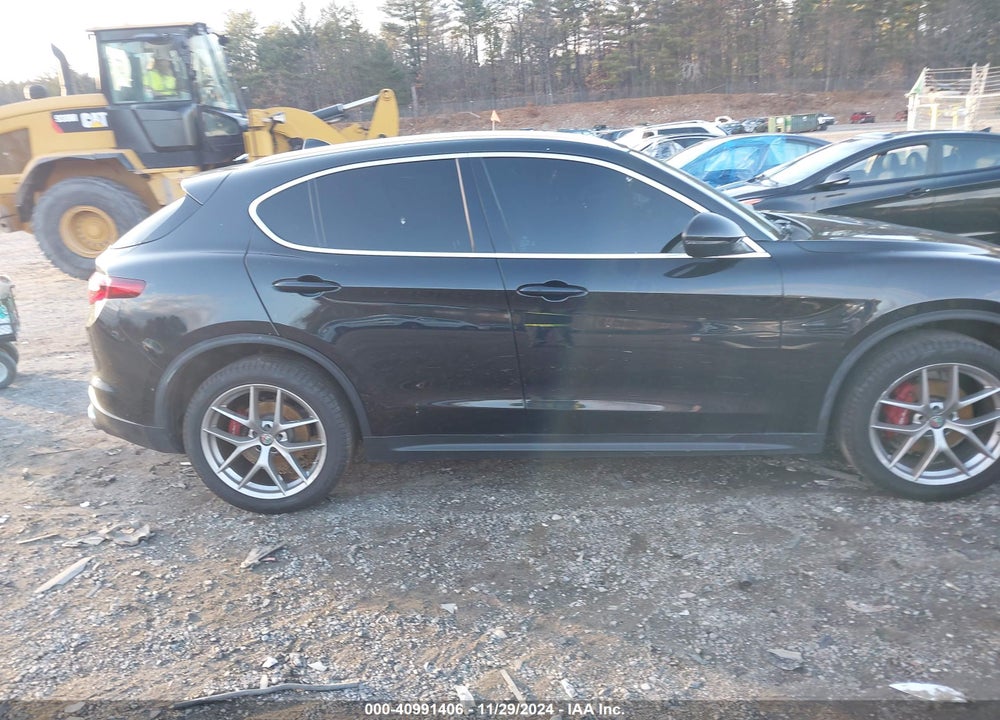 2018 ALFA ROMEO STELVIO AWD VIN: ZASFAKAN3J7C12260