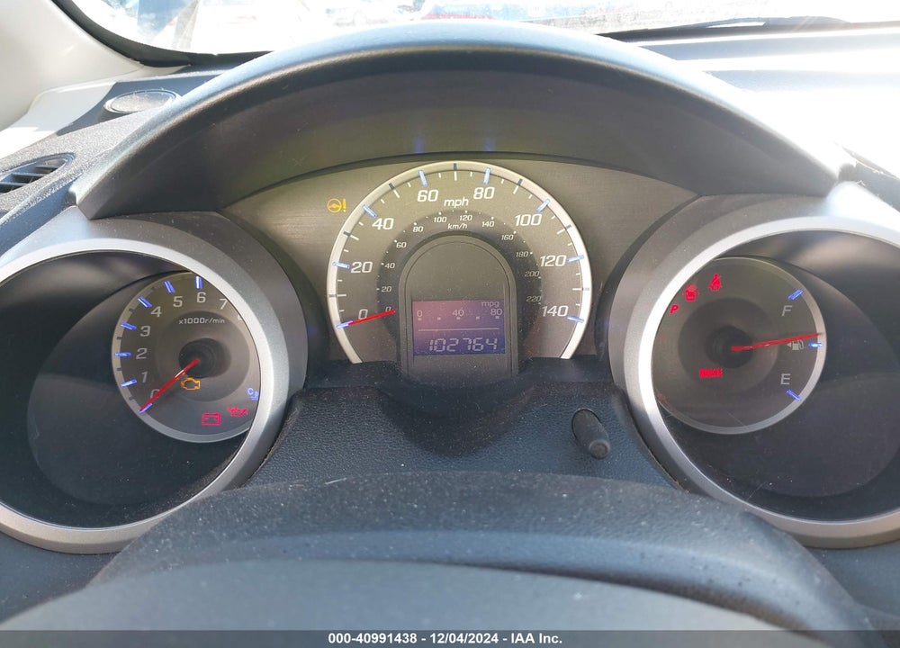 2013 HONDA FIT VIN: JHMGE8H36DC038932