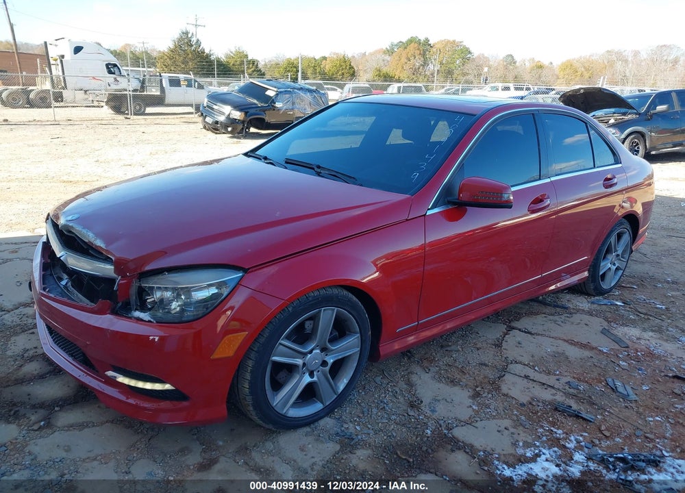 2011 MERCEDES-BENZ C 300 LUXURY/SPORT VIN: WDDGF5EB8BR159261
