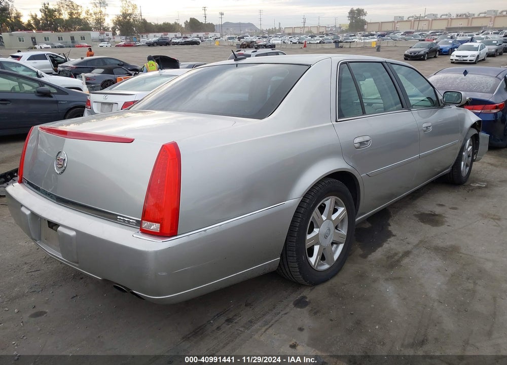 2007 CADILLAC DTS V8 VIN: 1G6KD57Y37U207669