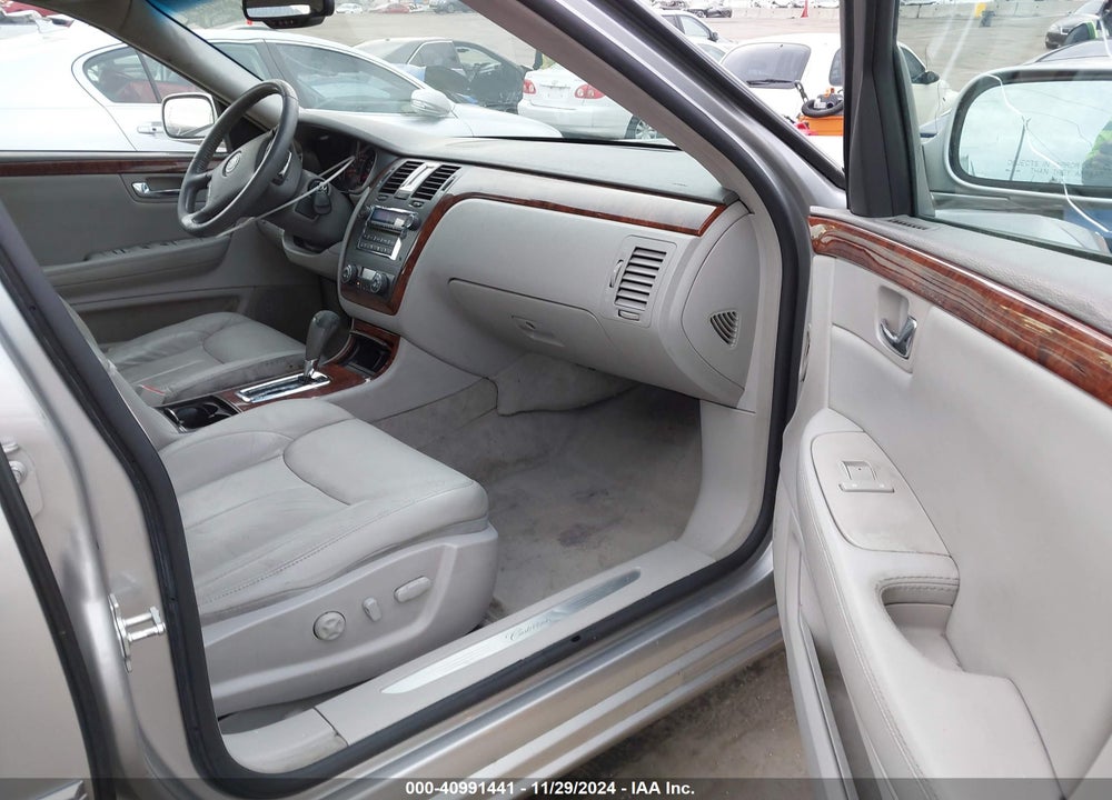 2007 CADILLAC DTS V8 VIN: 1G6KD57Y37U207669