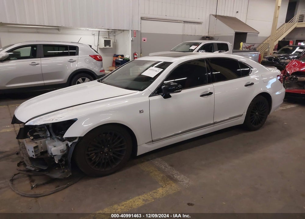 2015 LEXUS LS 460 CRAFTED LINE VIN: JTHCL5EF5F5024335
