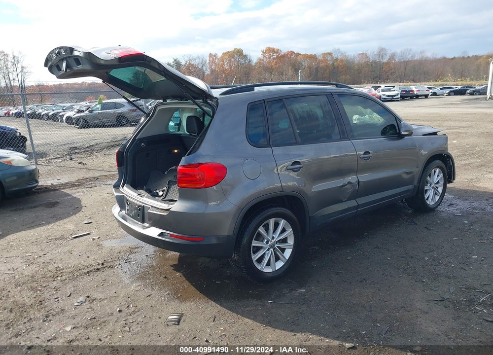 2015 VOLKSWAGEN TIGUAN SE VIN: WVGAV7AX5FW599084