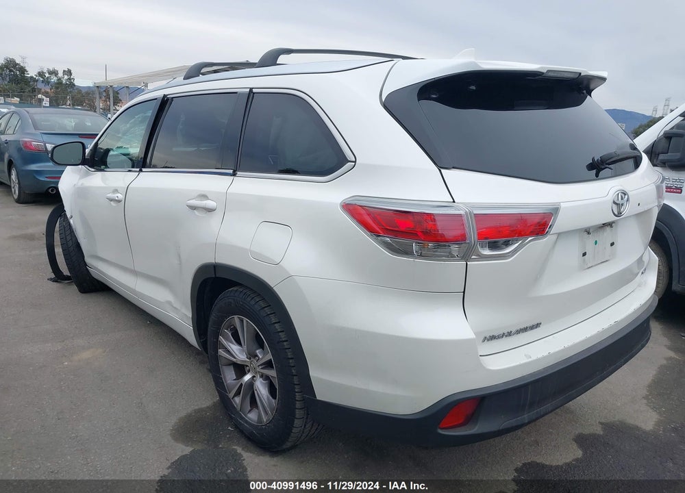 2014 TOYOTA HIGHLANDER XLE V6 VIN: 5TDKKRFH4ES026089