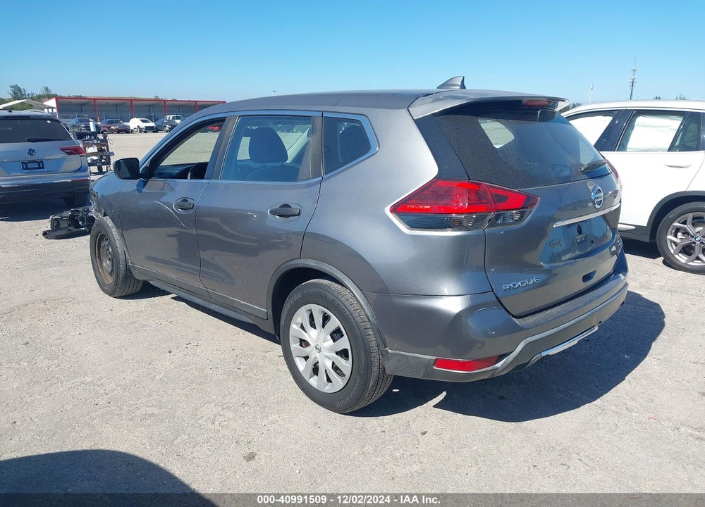 2017 NISSAN ROGUE S VIN: KNMAT2MT8HP583853