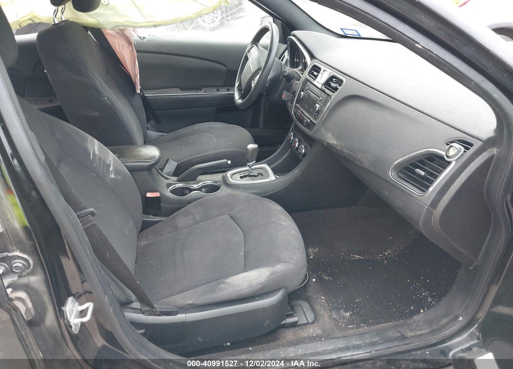 2012 CHRYSLER 200 LX VIN: 1C3CCBAG5CN228373