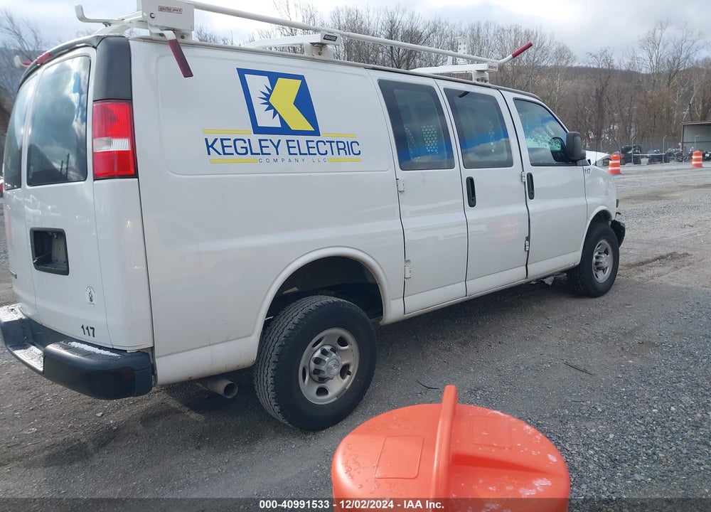 2018 CHEVROLET EXPRESS 2500 WORK VAN VIN: 1GCWGAFP6J1340801