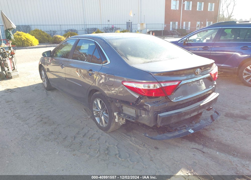 2015 TOYOTA CAMRY SE VIN: 4T1BF1FKXFU986608