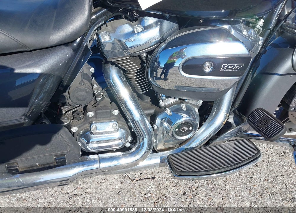 2022 HARLEY-DAVIDSON FLHR VIN: 1HD1FBC13NB653712