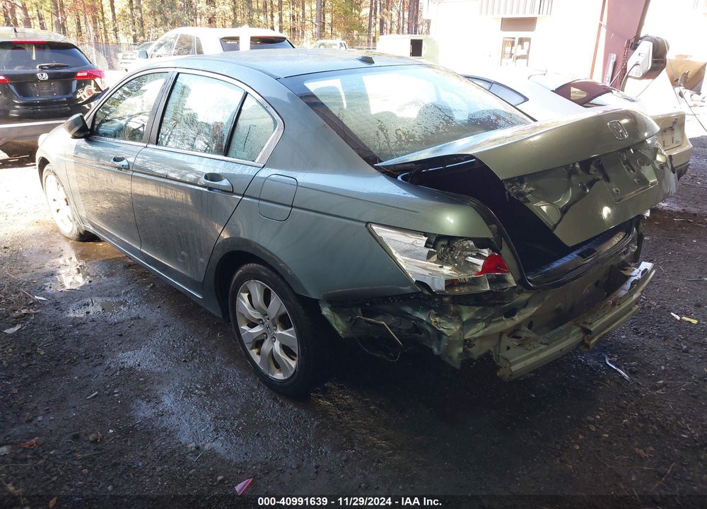 2009 HONDA ACCORD VIN: 1HGCP26899A062555