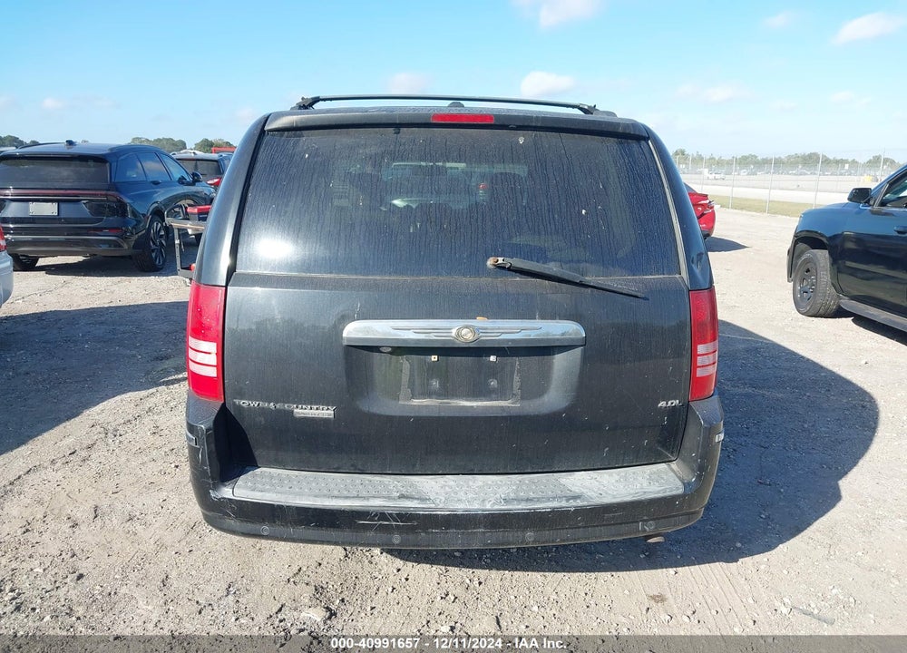 2008 CHRYSLER TOWN & COUNTRY LIMITED VIN: 2A8HR64X28R720395