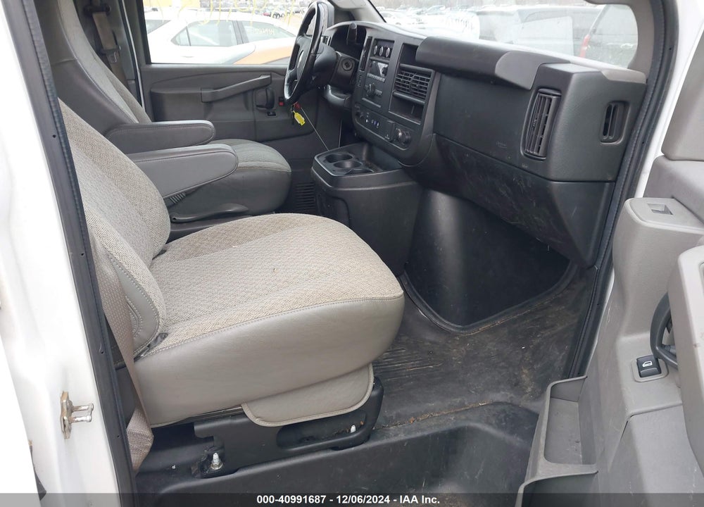 2021 CHEVROLET EXPRESS CARGO RWD 2500 REGULAR WHEELBASE WT VIN: 1GCWGAFP6M1223384