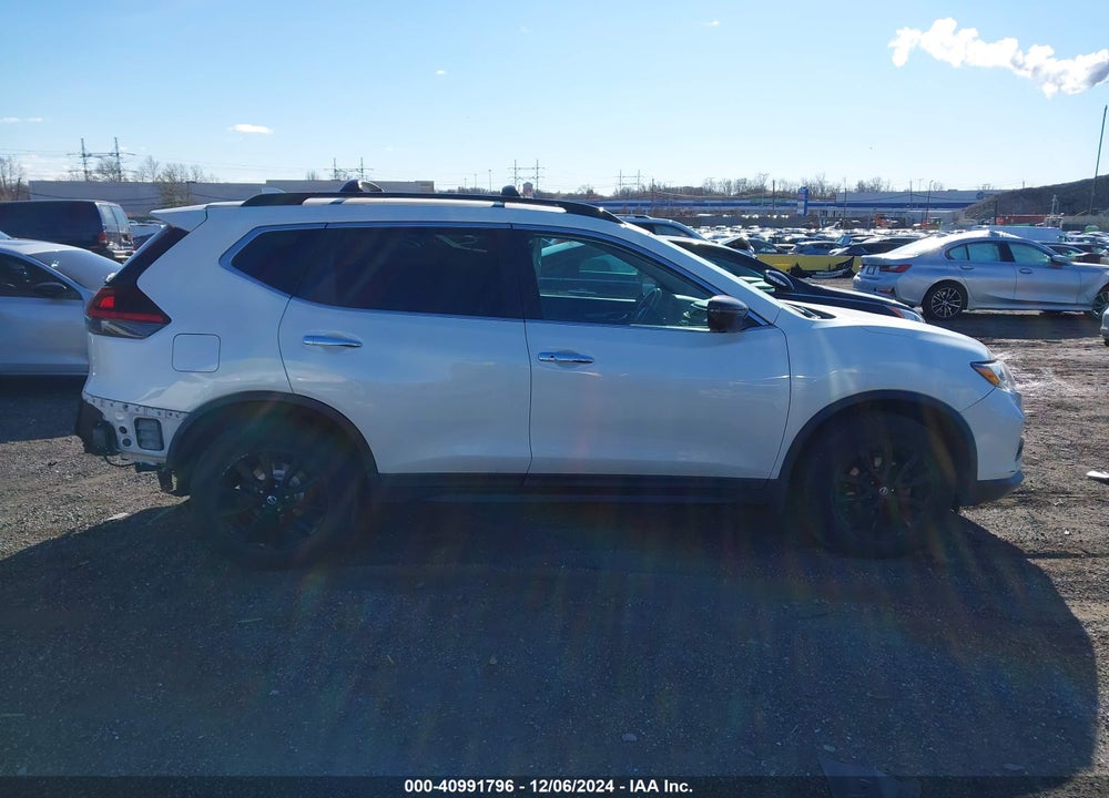 2018 NISSAN ROGUE SV VIN: 5N1AT2MV3JC745494