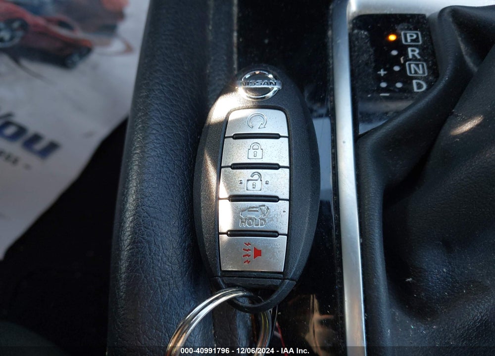 2018 NISSAN ROGUE SV VIN: 5N1AT2MV3JC745494